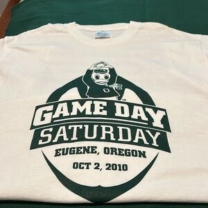 Oregon ducks t-shirt.